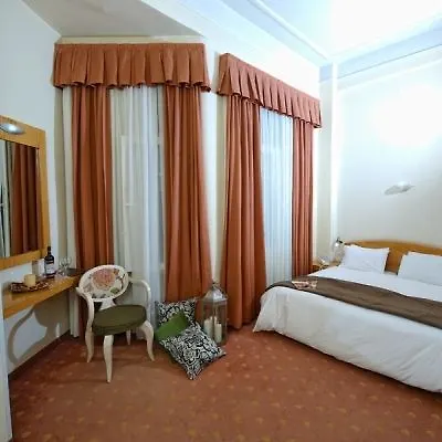 Kinissi Palace Thessaloniki Hotel